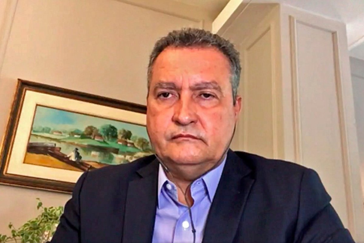 "Ele é o grande aliado do vírus e da morte", diz Rui Costa sobre Bolsonaro após ação no STF