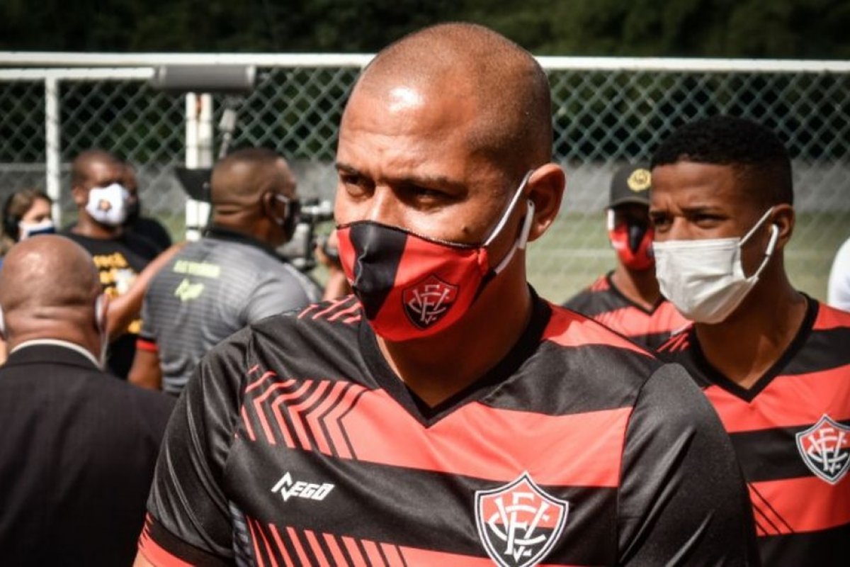 Vitória embarca no Maranhão para enfrentar o Sampaio Corrêa
