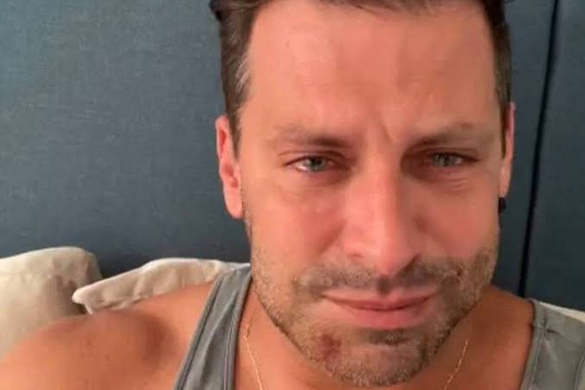 Acusados de agressão a Henri Castelli são denunciados pelo Ministério Público após terem alegação de legítima defesa negada