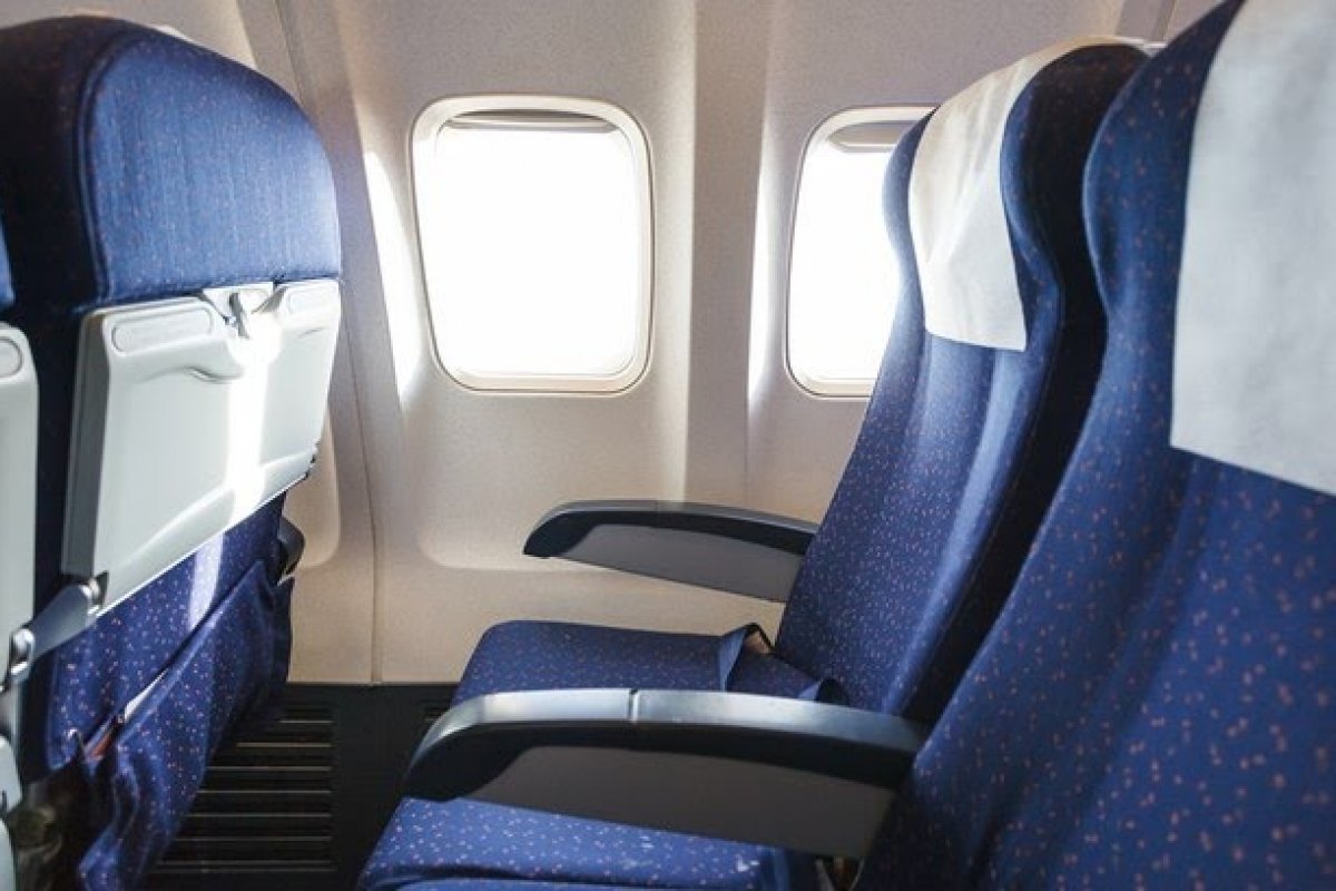 Companhia aérea é condenada por cancelamento automático de passagem de volta