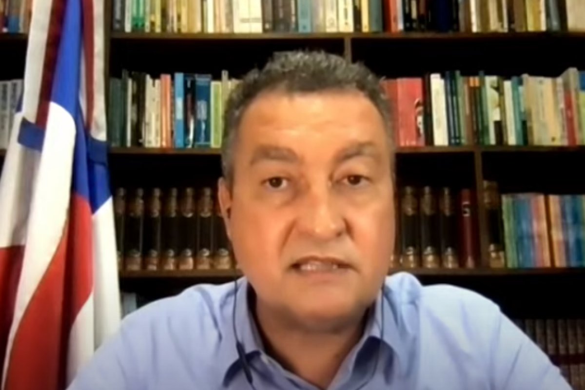 "Tomando essas porcarias que o presidente indica", lamenta Rui Costa sobre mortes de Covid-19