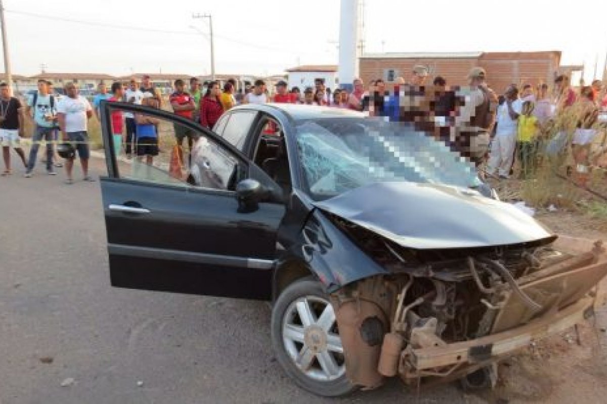 Motorista morre e cinco passageiros ficam feridos em acidente no oeste da Bahia