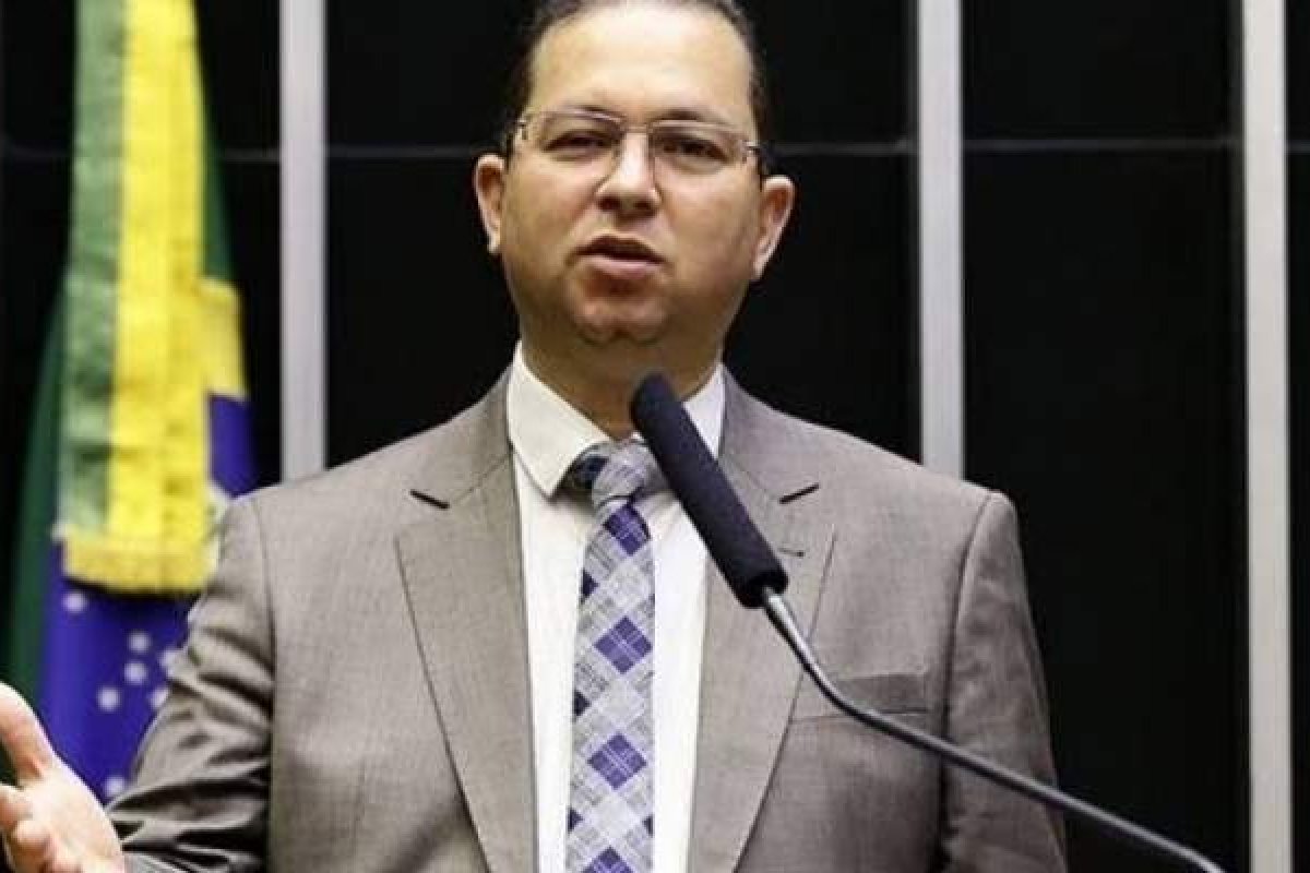 Deputado federal baiano é diagnosticado com coronavírus pela segunda vez