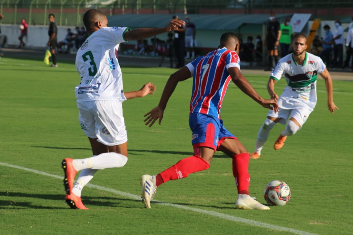 Bahia tropeça mais uma vez e empata com o Flu de Feira pelo Baianão