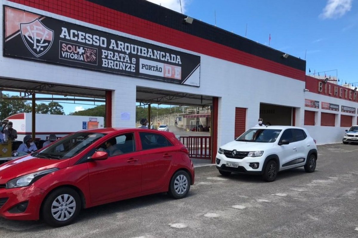 Vitória oferece Barradão para ser usado na campanha de vacinação contra a Covid-19