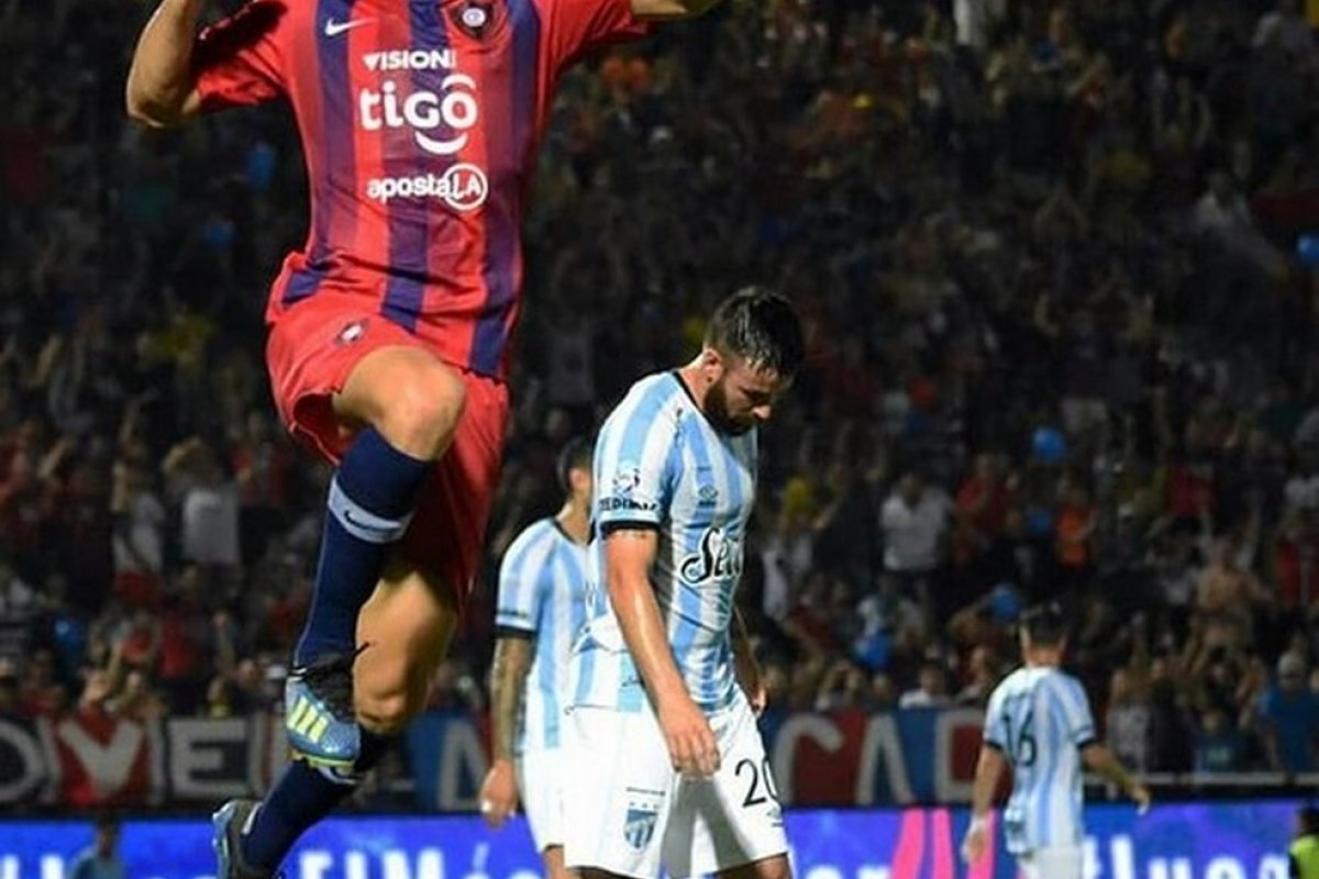 Mesmo com interesse de Óscar Ruiz, negociações entre Bahia e Cerro Porteño travam