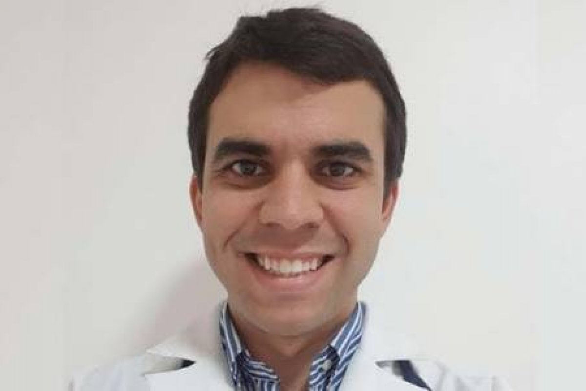 Médico pega Covid-19 após ter tomado a segunda dose da Coronavac