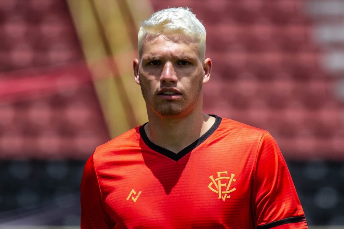 Após empate com o Sampaio Corrêa, Vico avalia desempenho no meio-campo do Vitória