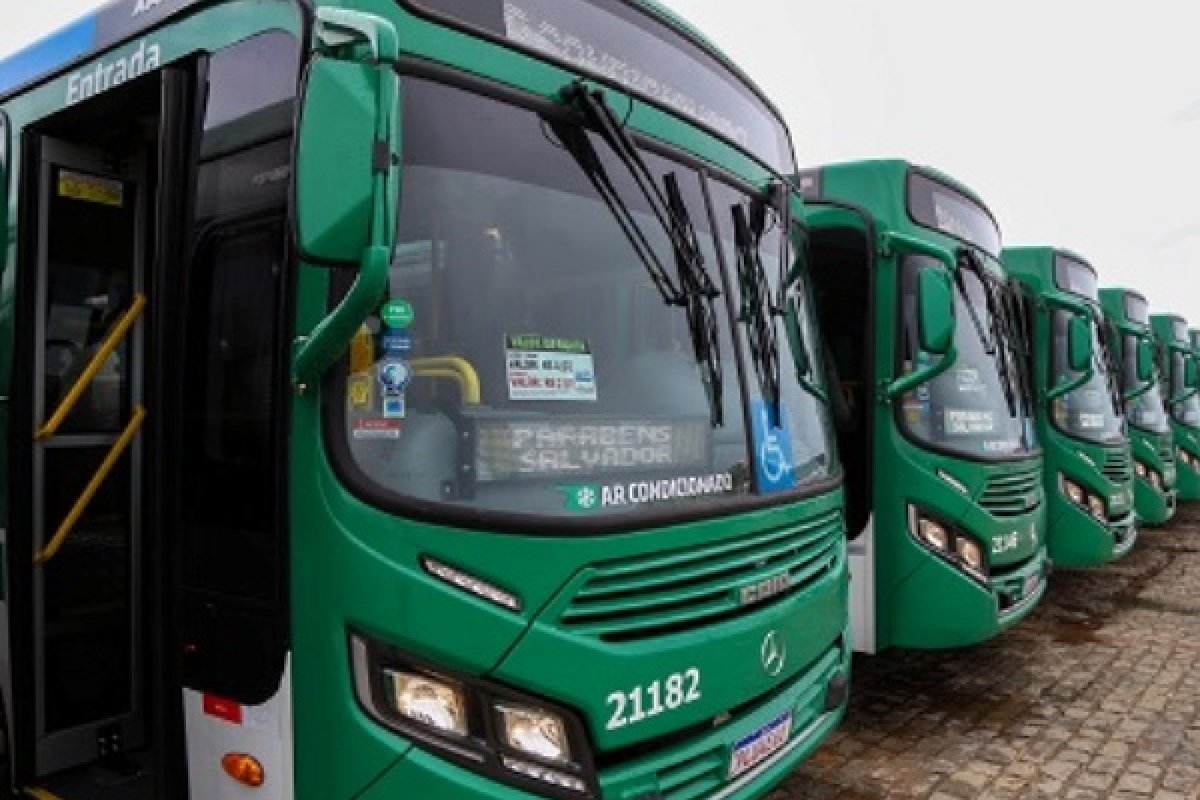 Áudio: Por falta de pagamento,  sindicato convoca greve de ônibus