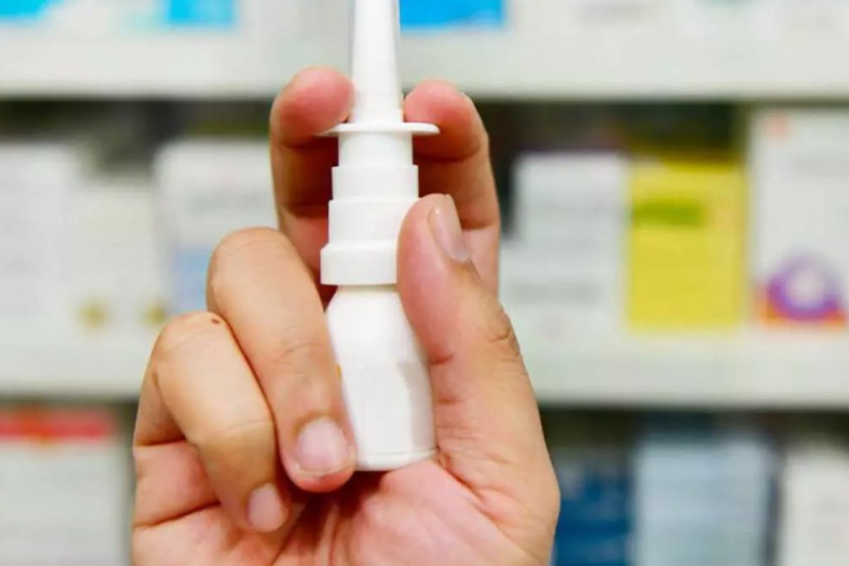 Israel e Nova Zelândia aprovam venda de spray nasal que pode coibir covid-19