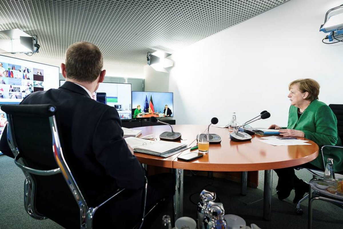 Alemanha anuncia confinamento rígido contra Covid-19