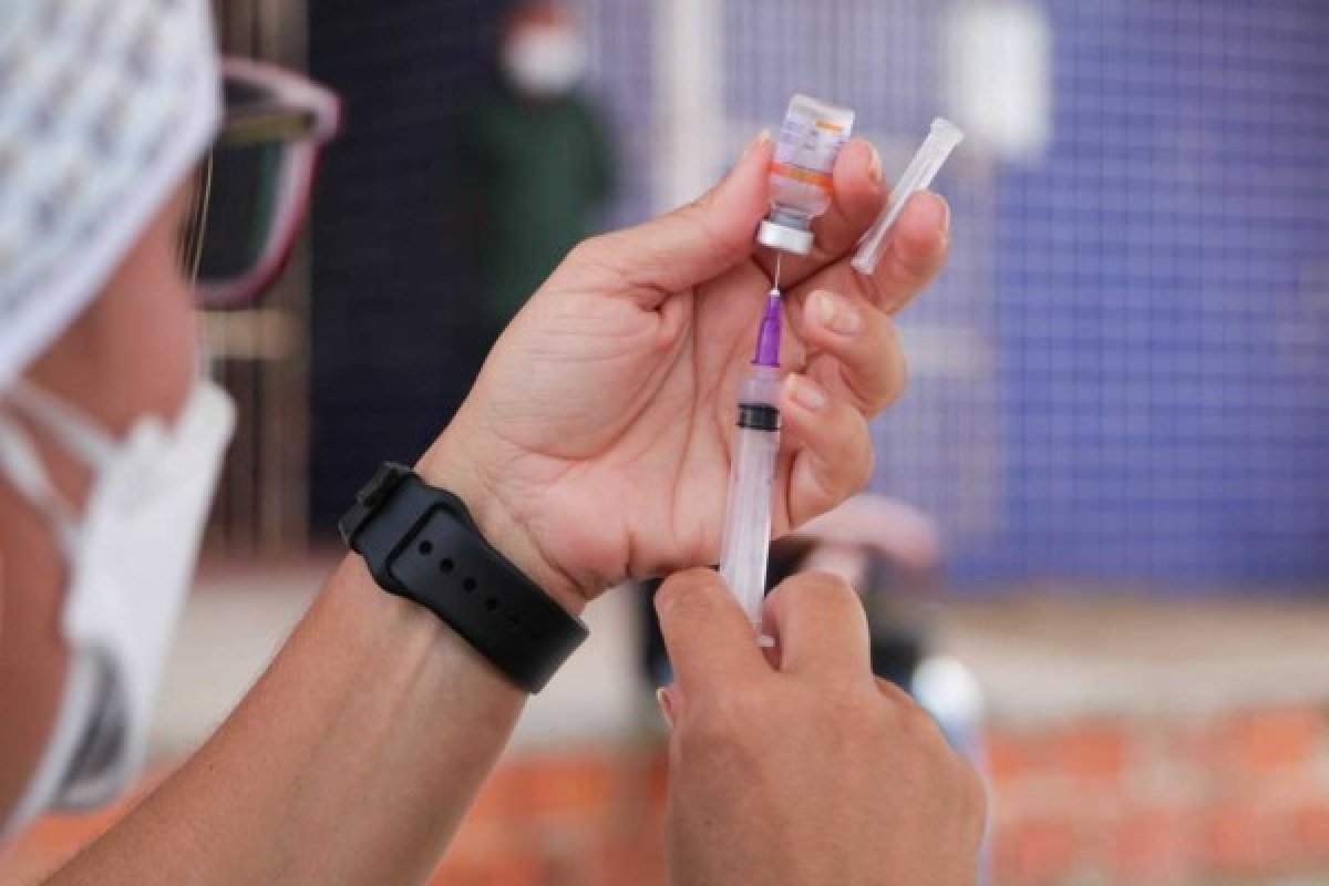 Covid-19: Responsáveis pelas vacinas Sputnik V, Covaxin e Jansen devem pedir uso emergencial esta semana