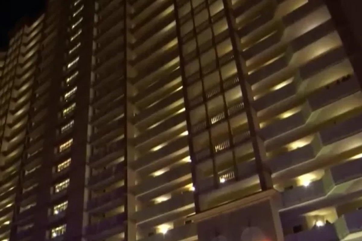 Homem morre após pular de paraquedas do 14º andar de um hotel nos EUA