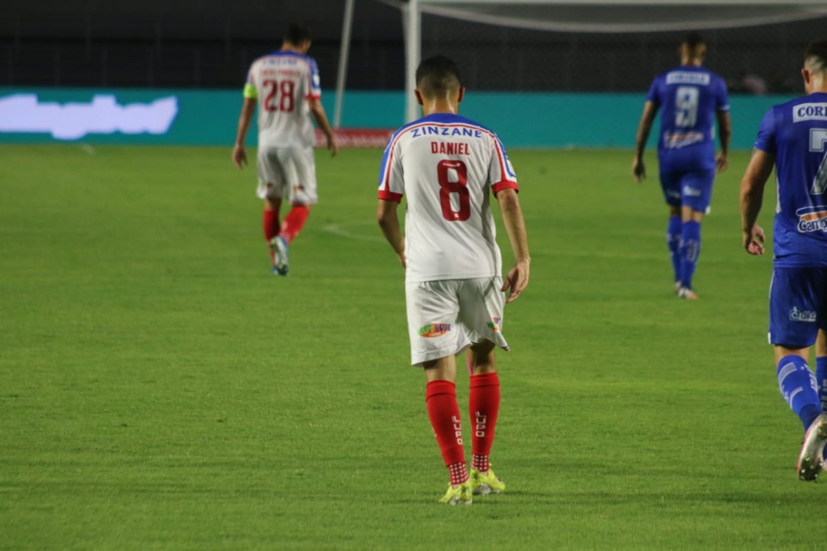 Bahia não faz boa partida e perde para CSA pela Copa do Nordeste