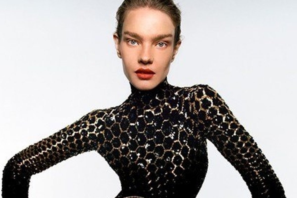 Designer Mary Katrantzou assina coleção para a Bvlgari