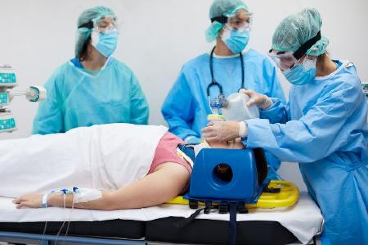 Ministério da Saúde entrega 2,8 milhões de medicamentos para 'kit intubação'