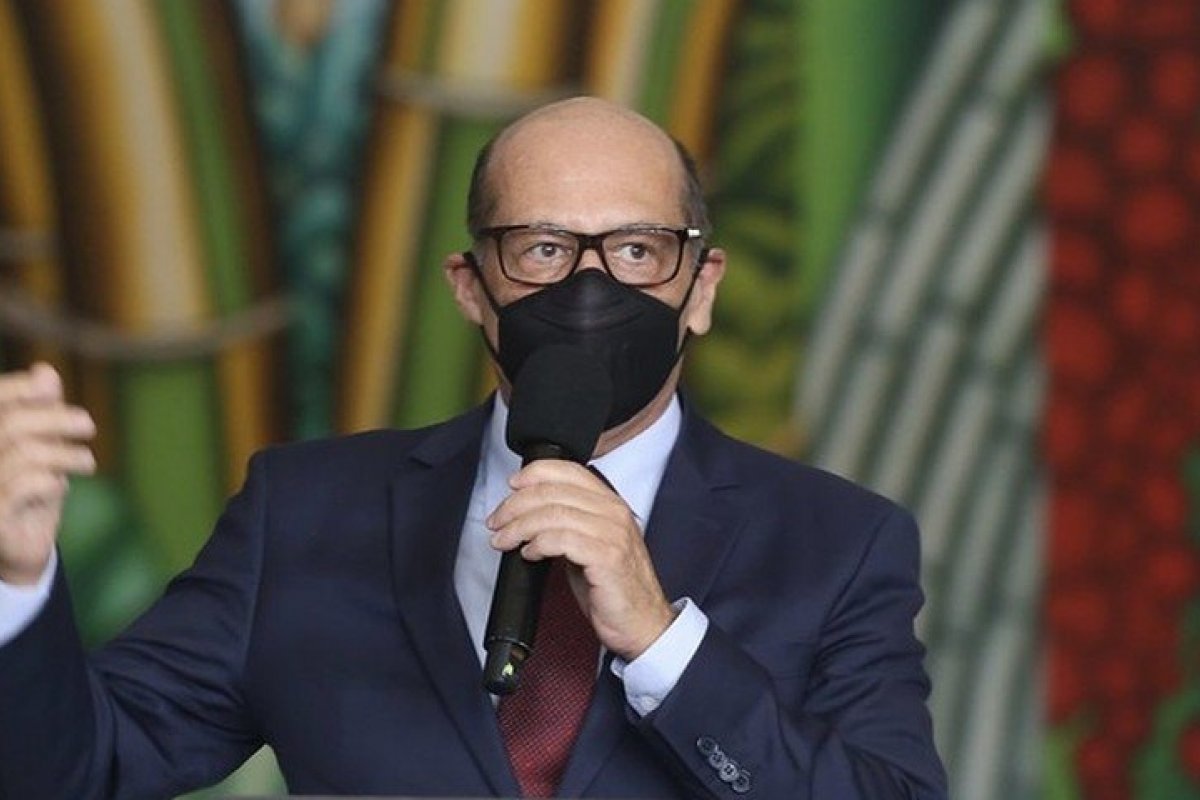 Butantan finaliza entrega de documentos para teste de soro anti-Covid em humanos