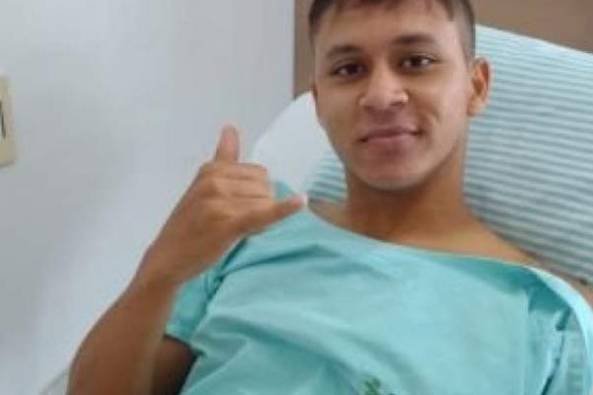 Gabriel Santiago faz cirurgia no joelho e deve se recuperar em seis meses