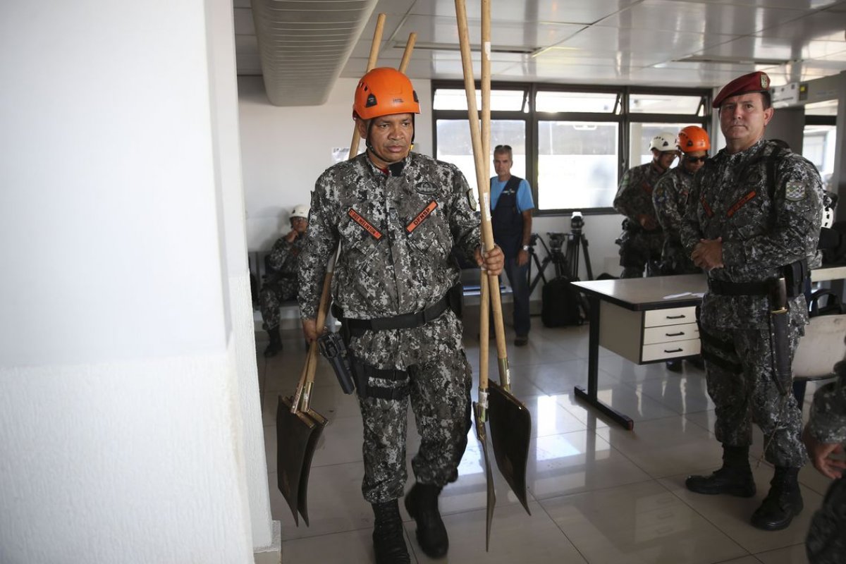 Governo inicia Operação Verde Brasil em apoio a Amazônia