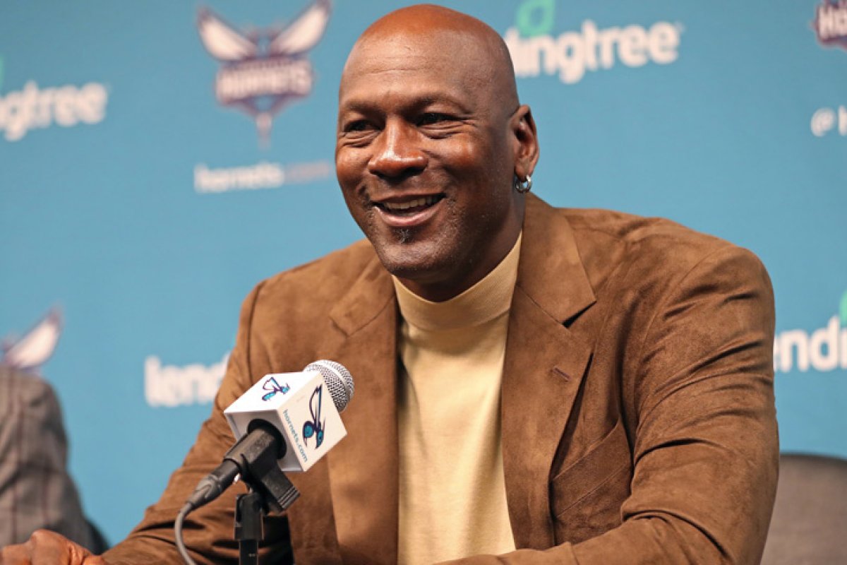 Revista revela que Michael Jordan perdeu quase R$ 3 bilhões em um ano da pandemia de Covid-19