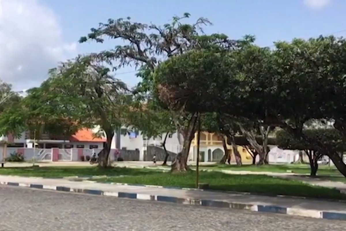 Prefeitura de Itamaraju (BA) suspende atividades após funcionários testarem para covid-19
