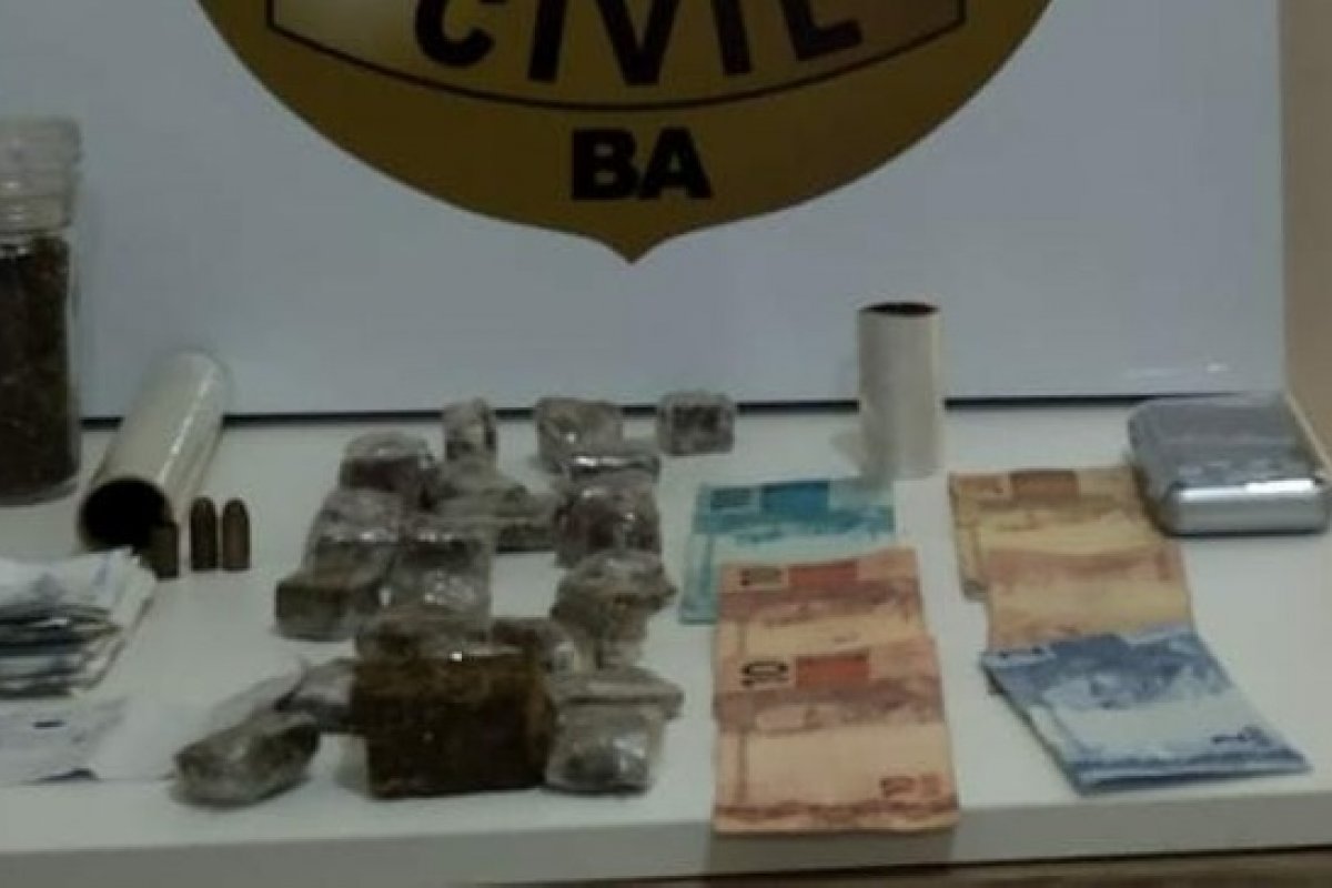 Homem é preso com mais de 20 tabletes de maconha no sul da Bahia