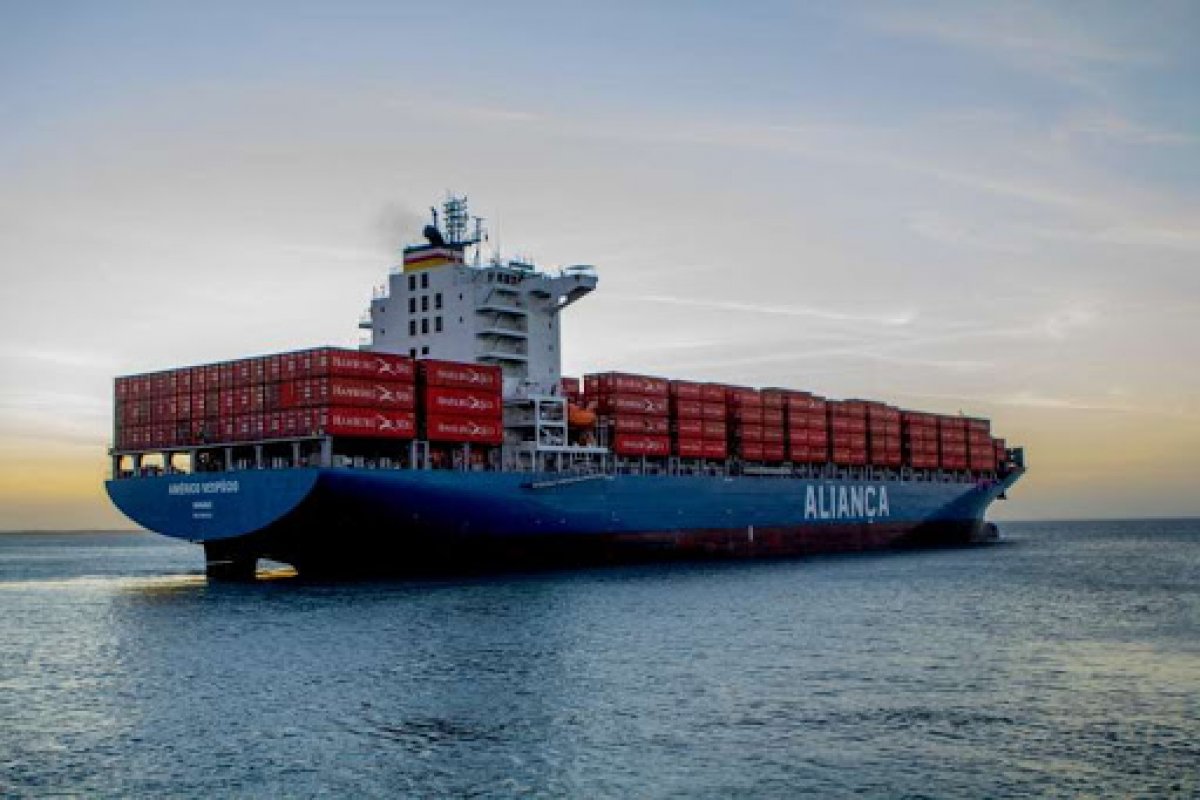 Frete marítimo para a China aumenta preço e ameaça atrapalhar exportações de carnes e frutas do Brasil