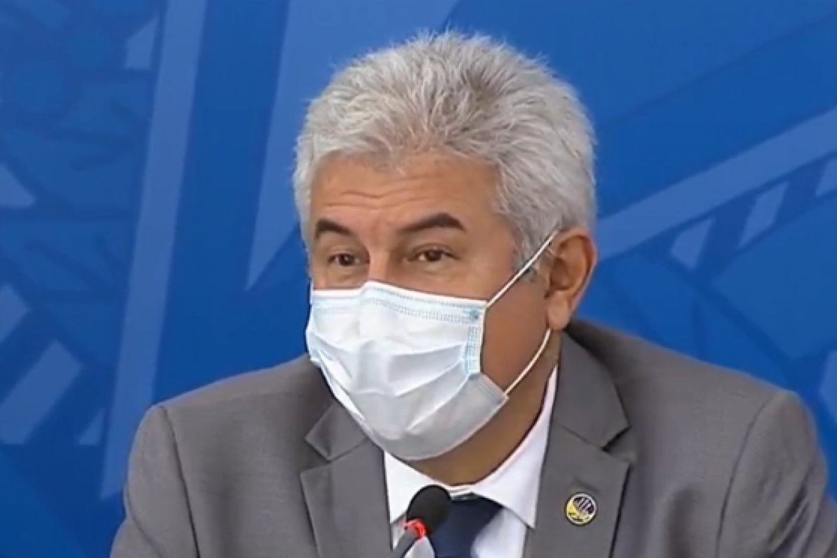 Ministro da Ciência e Tecnologia confirma que Brasil está mais próximo de fabricar as próprias vacinas