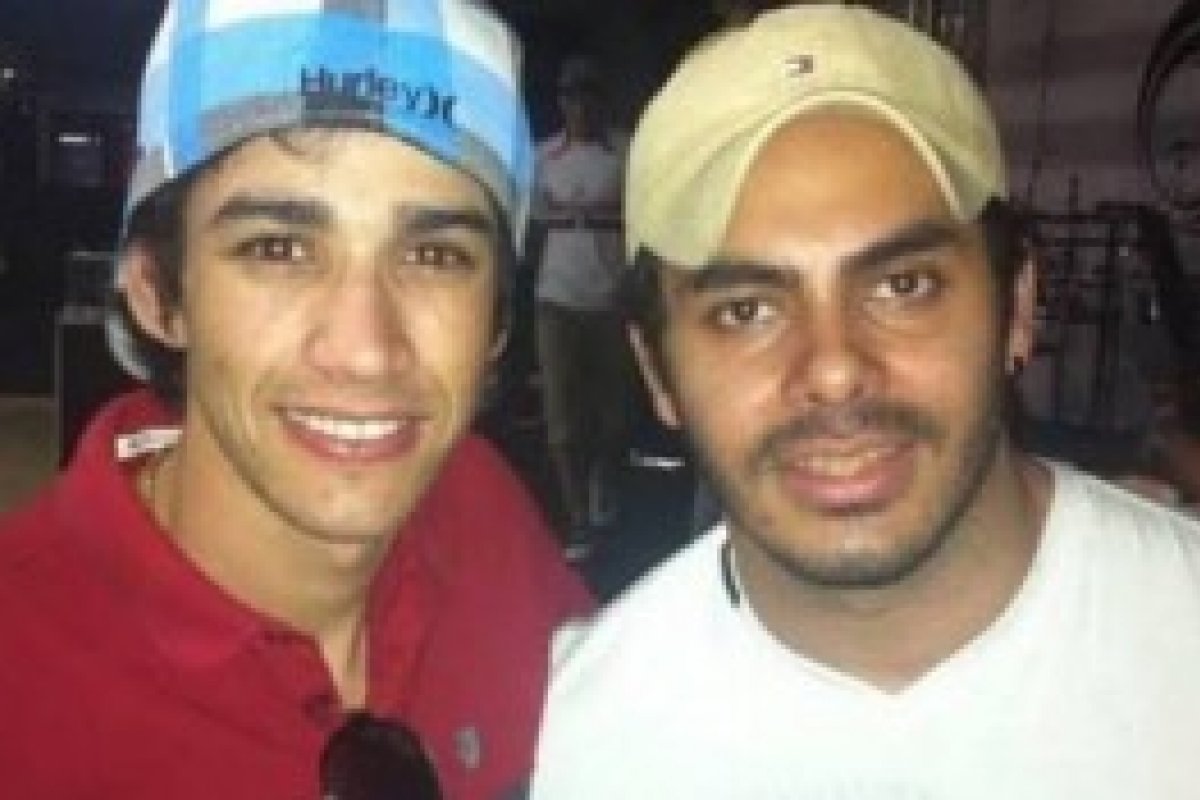 Foto antiga de Rodolffo, do 'BBB 21', e Gusttavo Lima viraliza na web