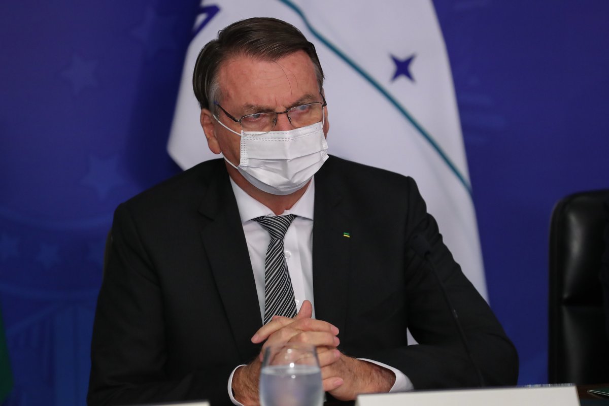 Bolsonaro confirma que vai se vacinar contra Covid-19