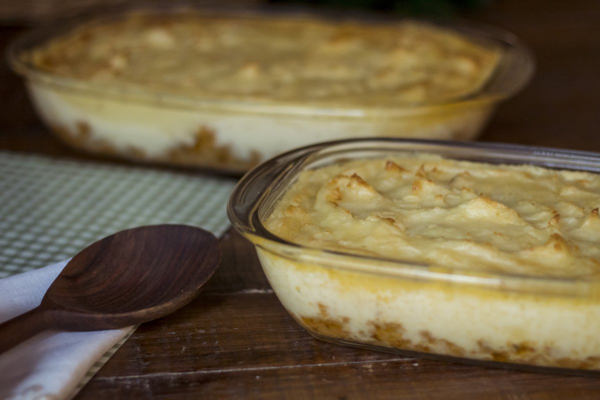 Pratos prontos em recipientes reutilizáveis são  opções práticas para almoços da Semana Santa!