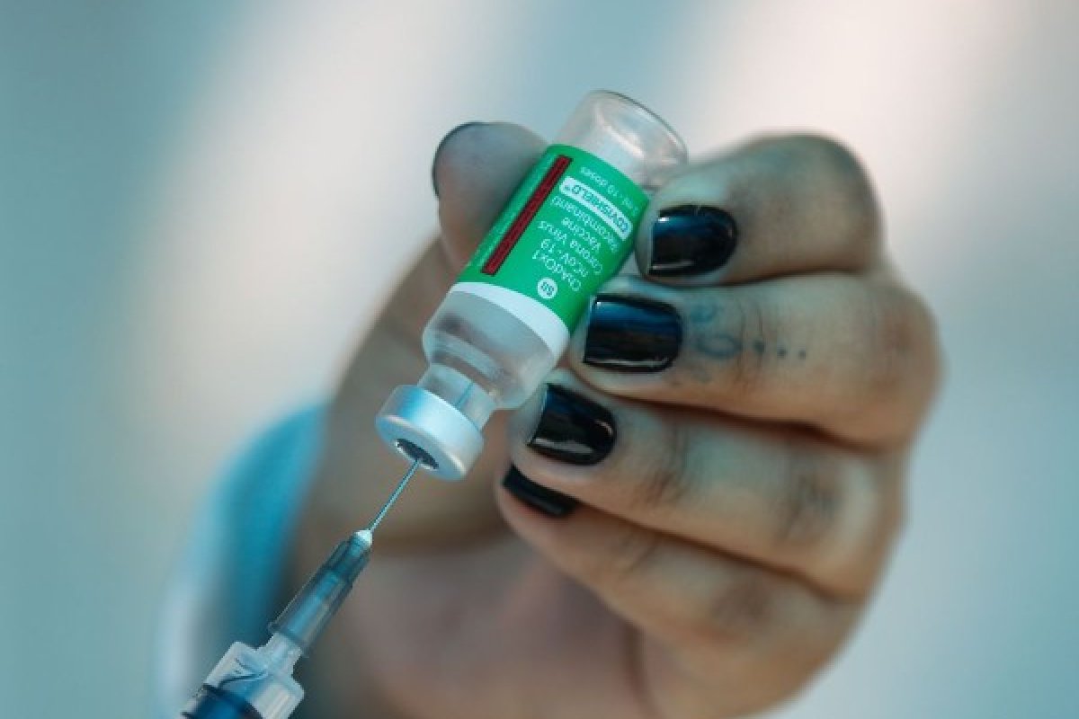 Manaus inicia vacinação em pessoas com 55 anos de idade com comorbidades