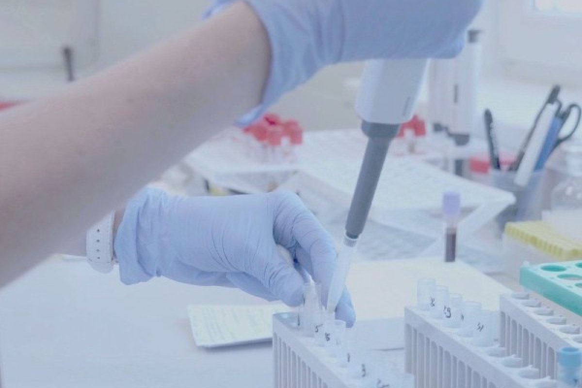 Ex-diretor do CDC dos EUA defende que novo coronavírus tenha escapado de laboratório na China