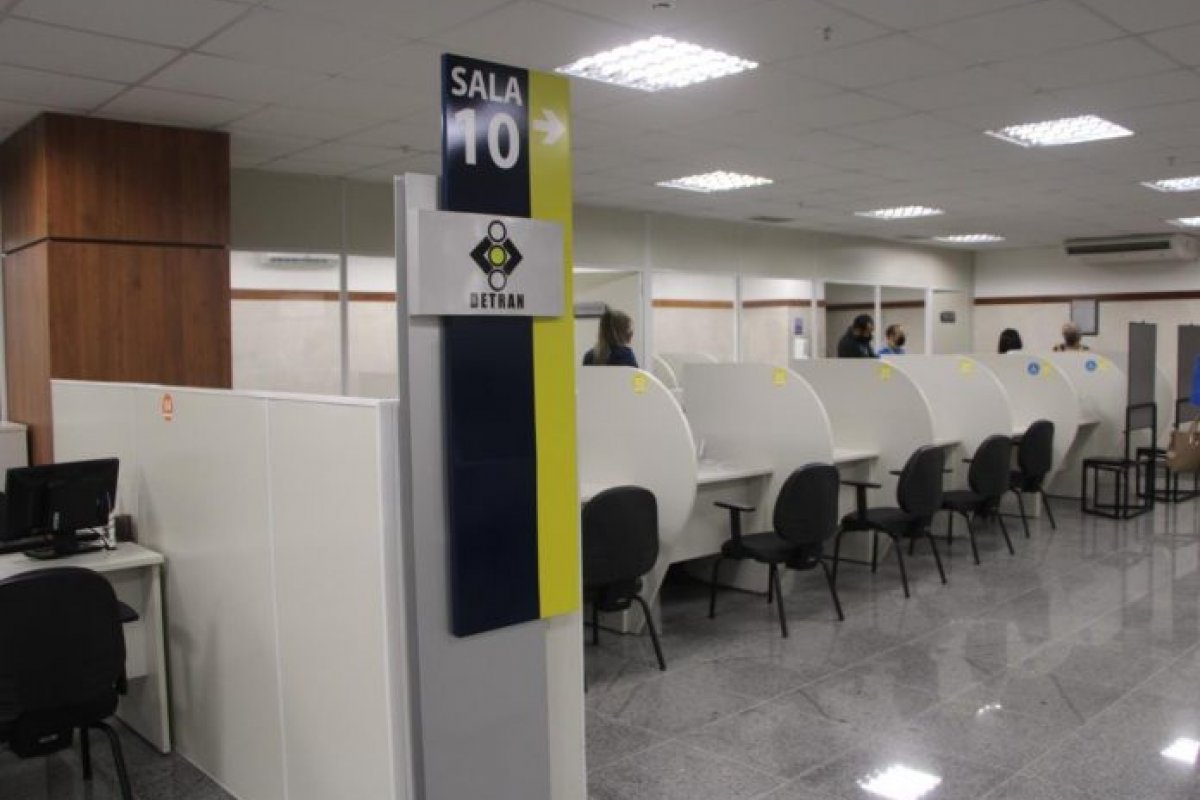 Serviços do Detran-BA continuam suspensos na maior parte da região metropolitana