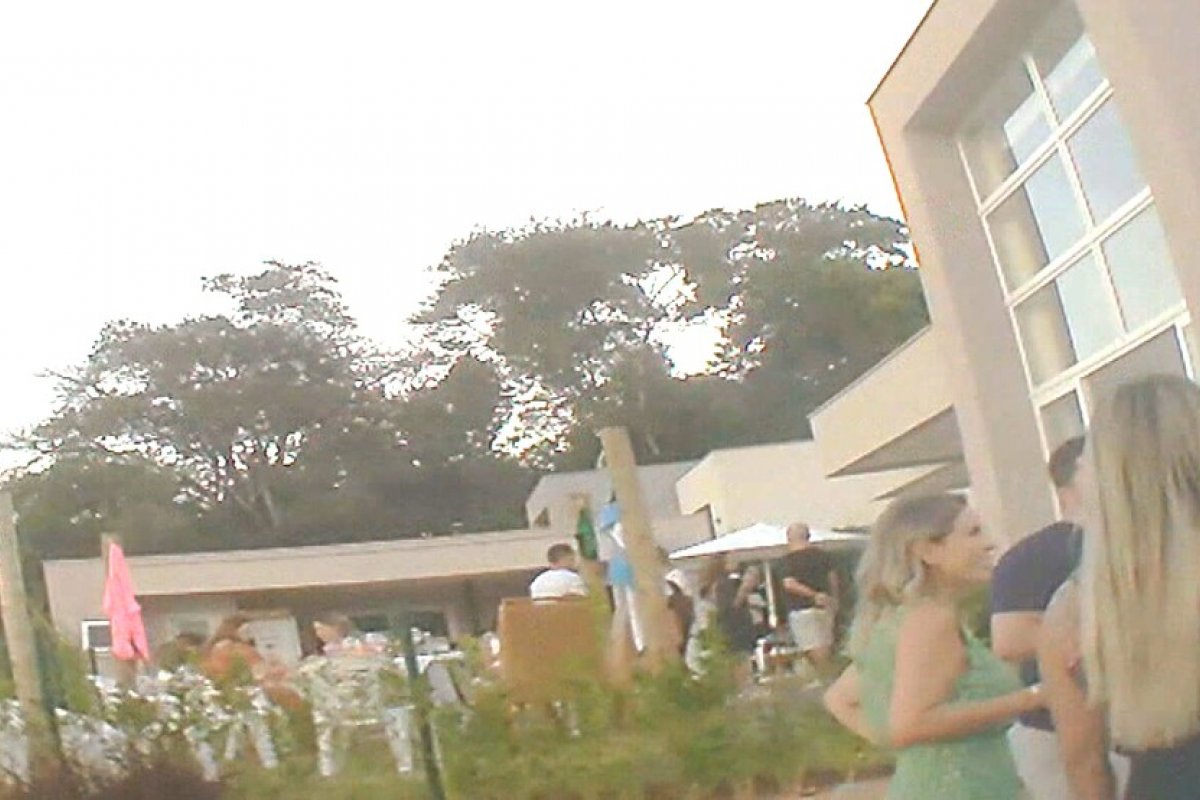 Governador em exercício do RJ  celebra aniversário 2 dias após pedir que população evitasse festas  