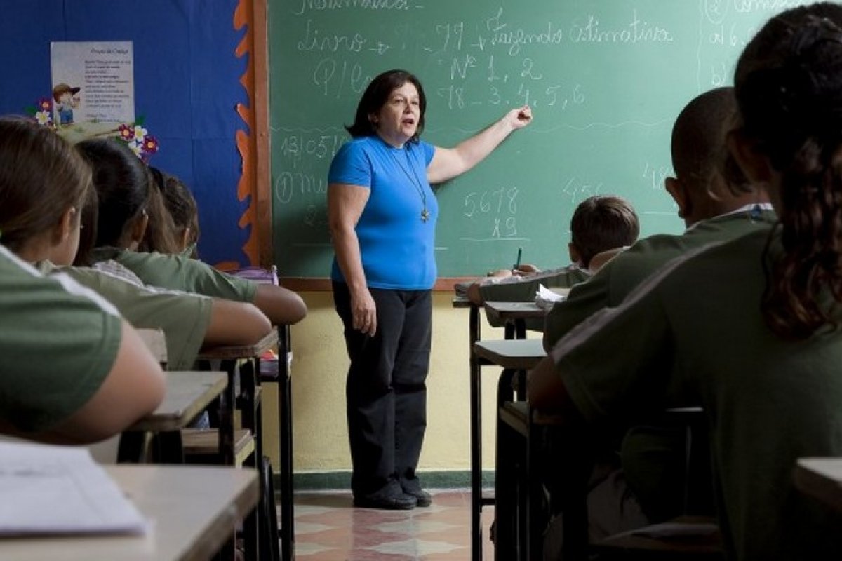 Prêmio que daria R$ 278 mil a professores da rede pública é cancelado pelo MEC