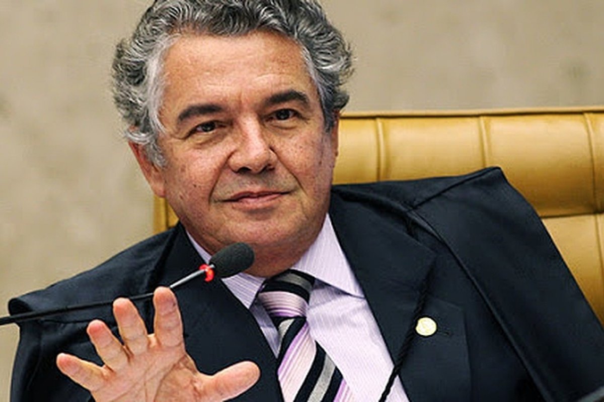 Ministro do STF diz não ver riscos ao país com reforma ministerial de Bolsonaro