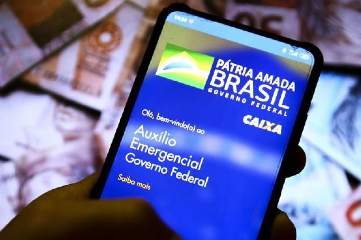 Beneficiário pode conferir nesta quinta-feira (1) se tem direito ao auxílio
