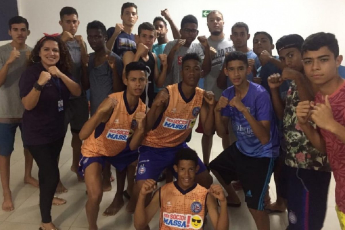 Atletas da base do Bahia iniciam prática de arte marcial