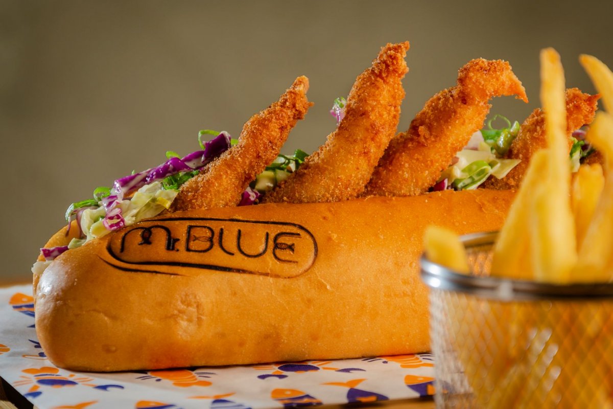 Mr. Blue sugere opções de sanduíches de frutos do mar para o feriado da Semana Santa!