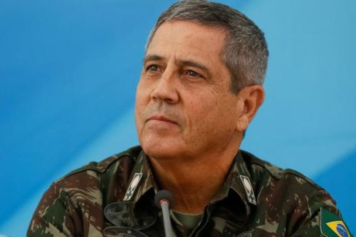 Câmara convoca Braga Netto para explicar compras feitas pelas Forças Armadas