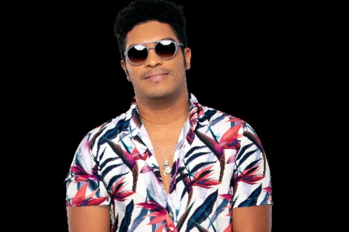 Denny Denan participa da "Internacional Streaming Show" com transmissão ao vivo para treze países!