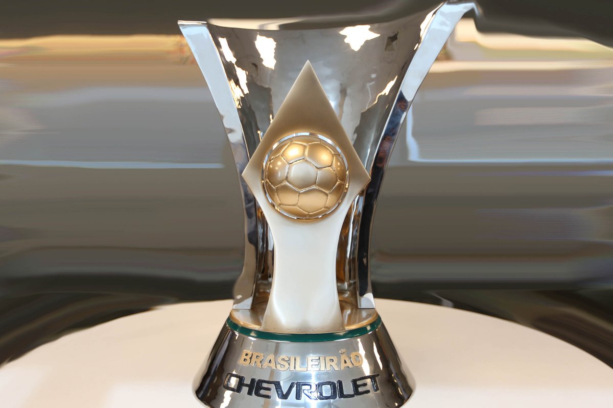 Regulamento da Série B pode permitir clubes driblarem limite de troca de técnicos