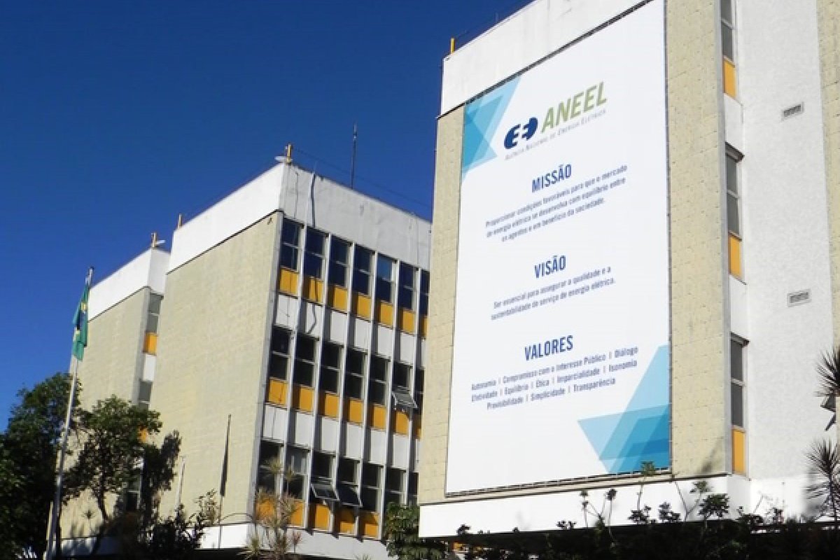 Aneel libera R$ 2,23 bilhões para redução da tarifa este ano