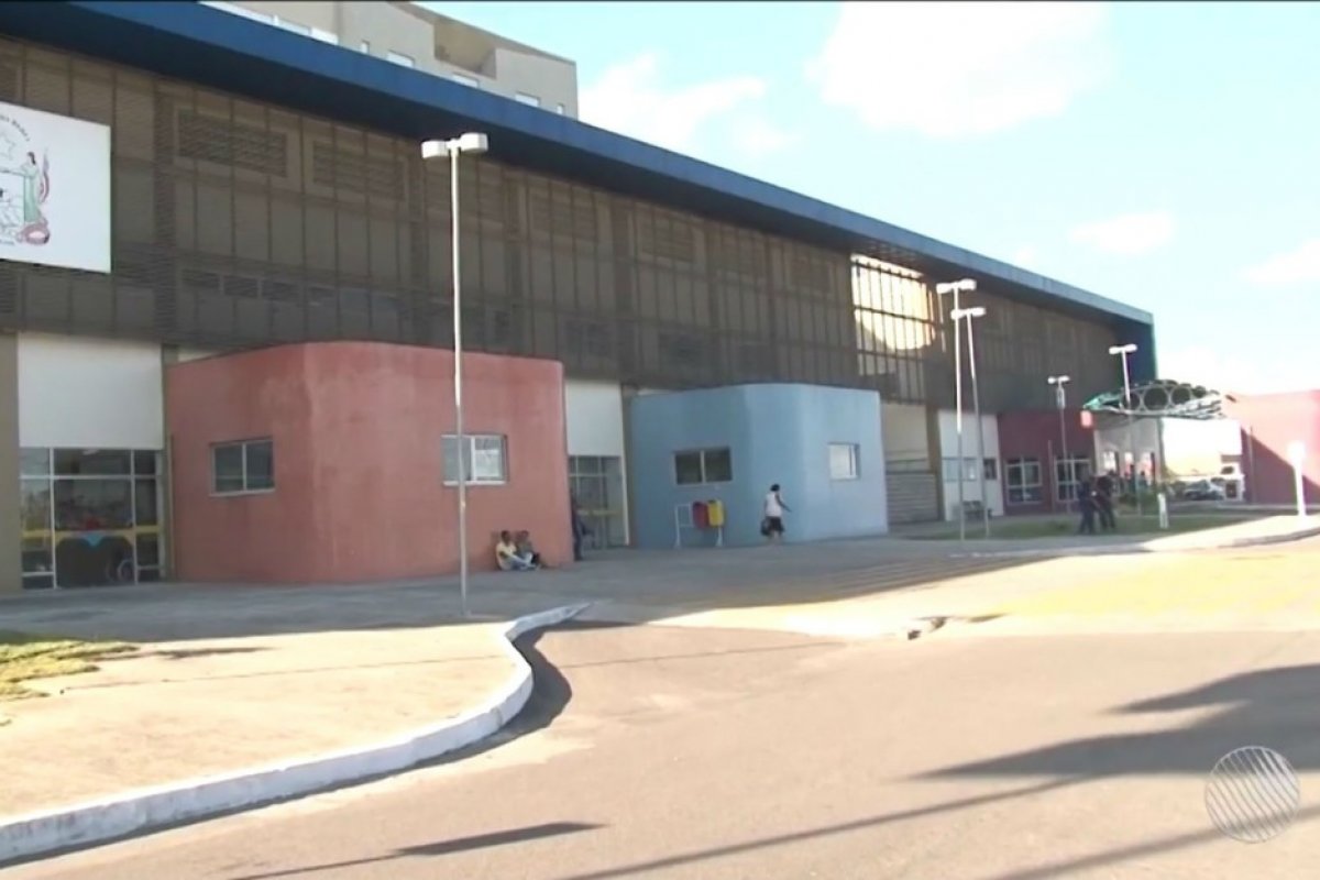 Menina de oito anos morre após ser baleada em Feira de Santana