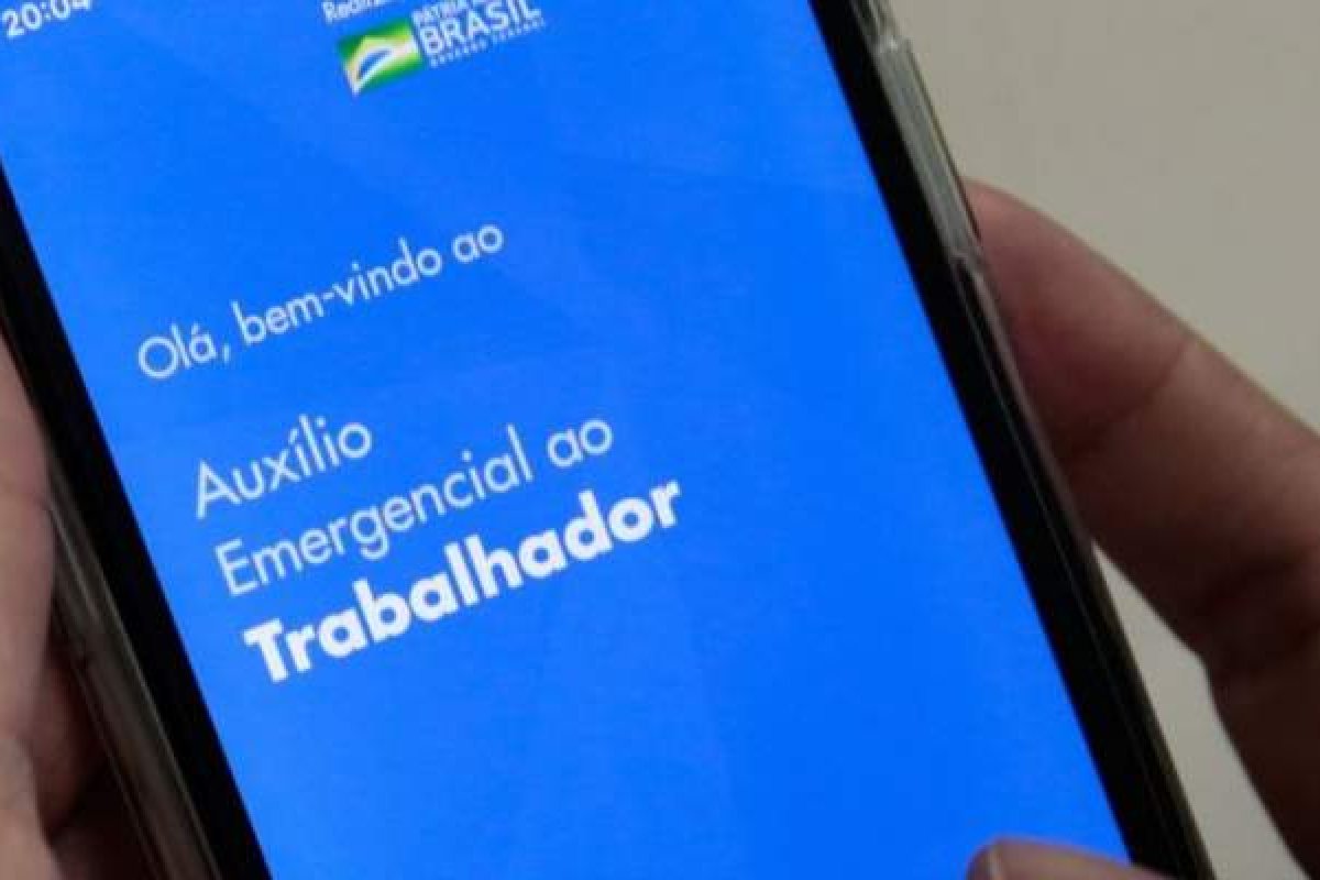 Atualização do Caixa Tem é suspensa até maio, diz presidente do banco