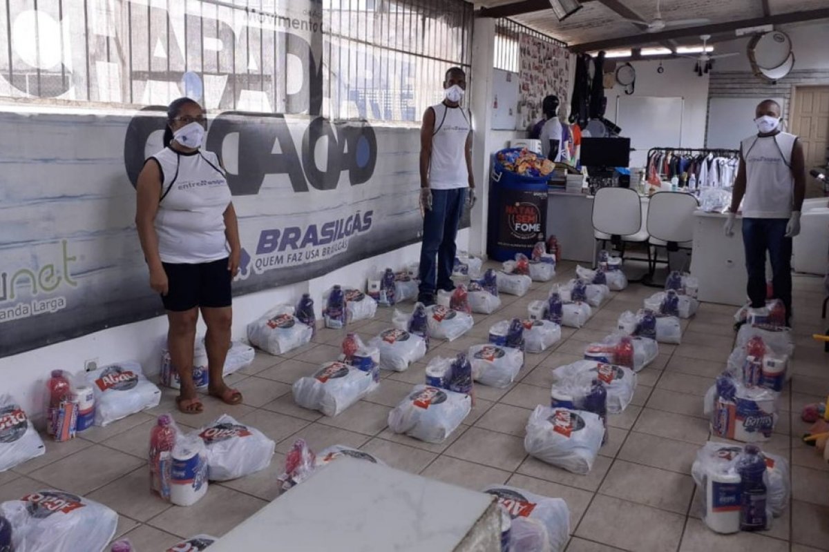 Campanha arrecada doações para ajudar famílias da região da Chapada do Rio Vermelho, em Salvador