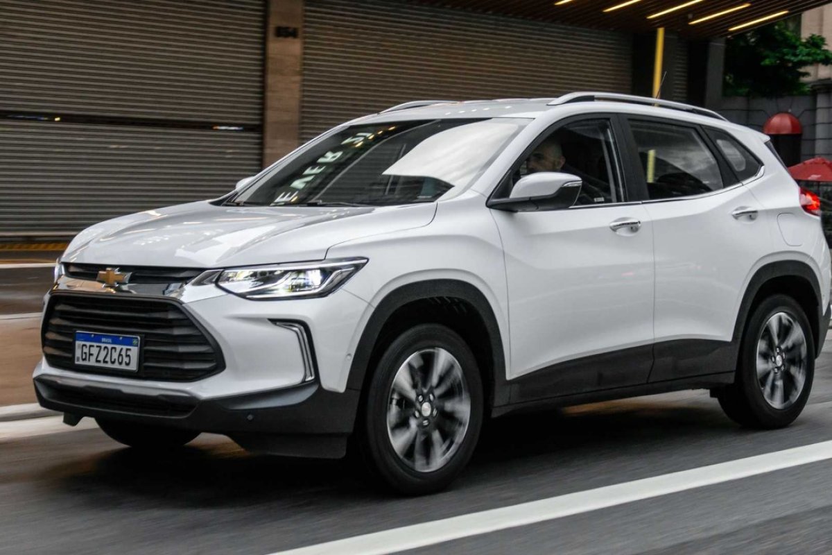 Chevrolet Tracker chega à linha 2022 com espelhamento de celular sem fio