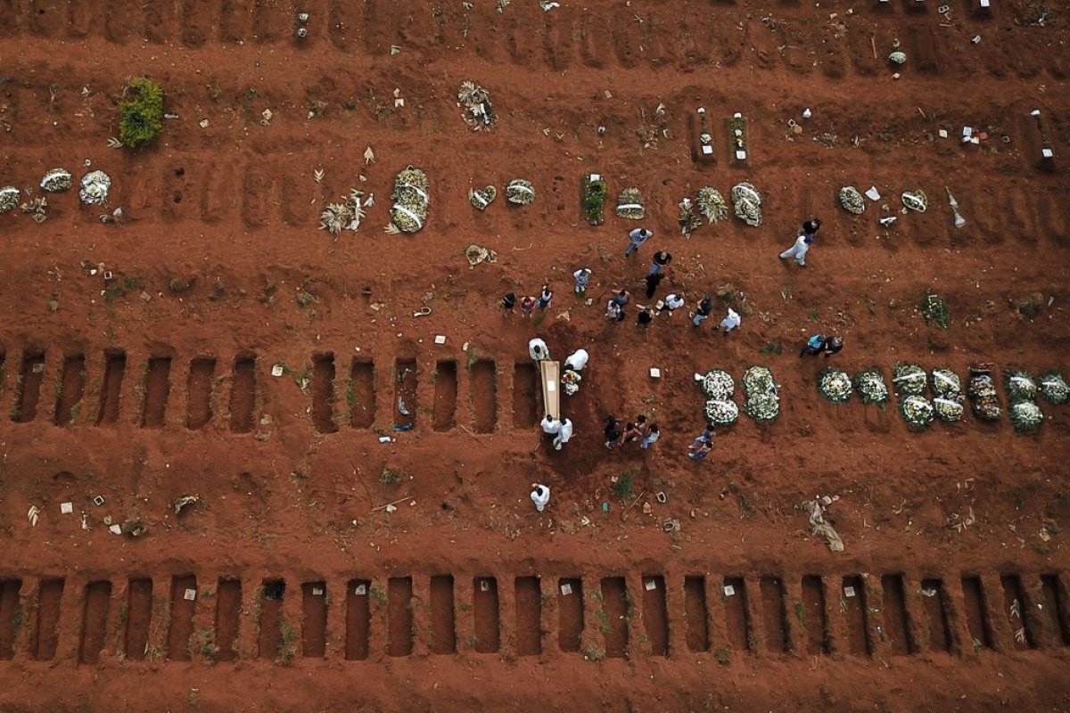 Mortes por causas naturais batem recorde no Brasil