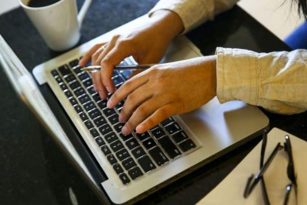 Quase 80% dos brasileiros preferem home office em 2021, aponta relatório